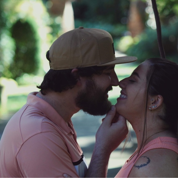 Meet your Posher, Cassandra - Picture 3 of 3